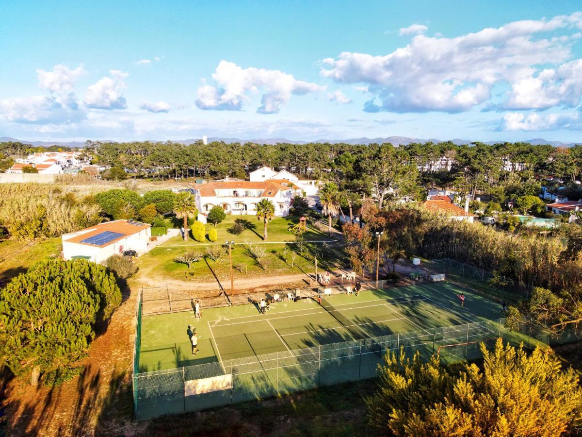 Quinta Do Moinho De Vento - Racket & Country Club - Duna Parque Resorts & Hotels فيلا نوفا دو ميلفونتس المظهر الخارجي الصورة